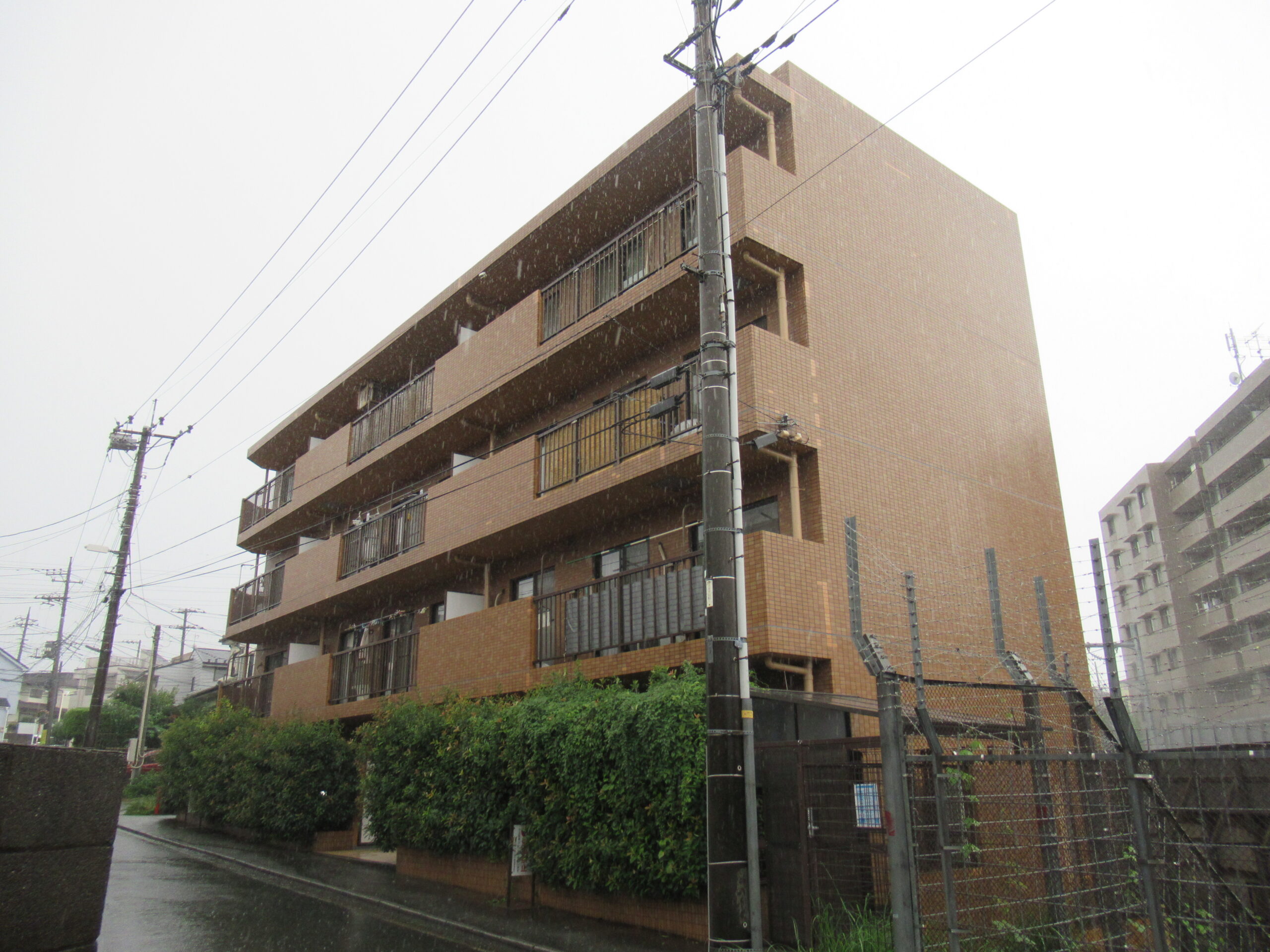 サングレイス鶴ヶ峰弐番館